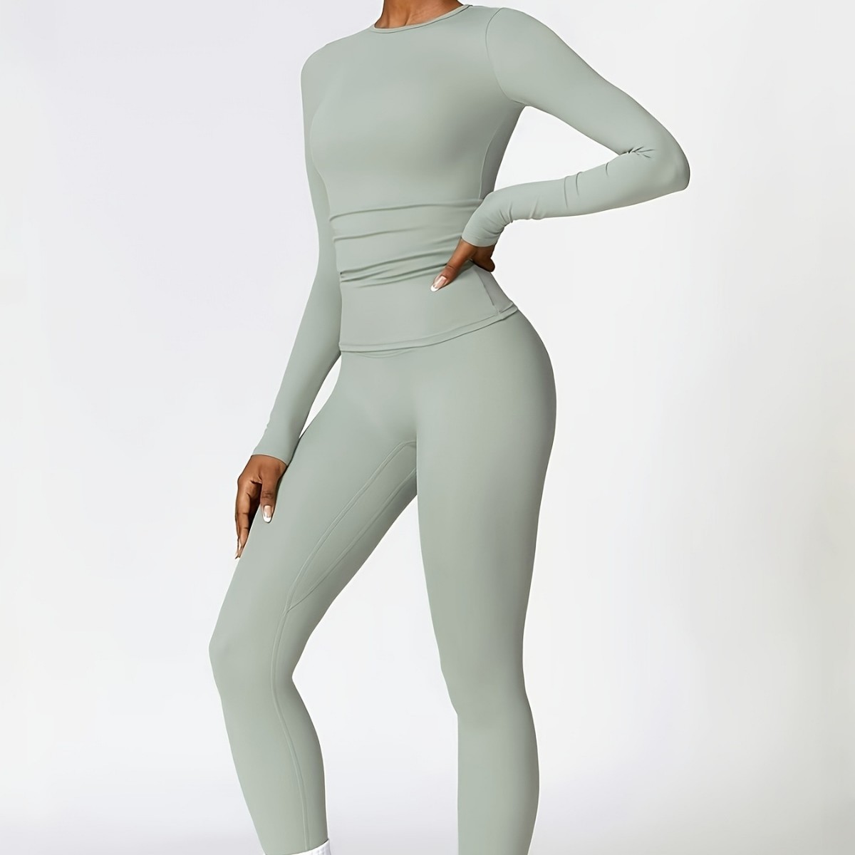 بدلة يوجا ضيقة ذات أكمام طويلة - مراجعة Pilates & Yoga Wohlfühlen Forchheim وسعره